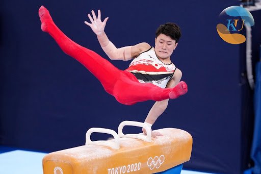 Takeru Kitazono trên xà ngang Olympic vào tuần trước.